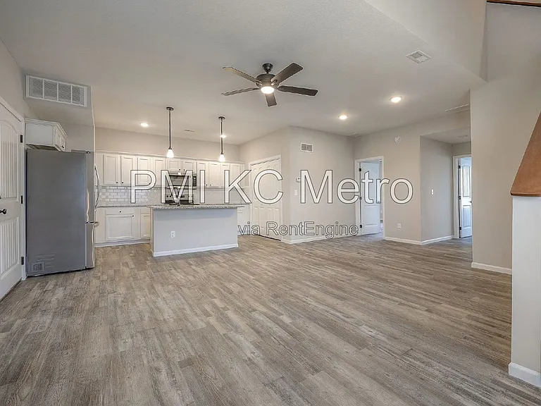 2709 Chasehire Dr — Photo 7