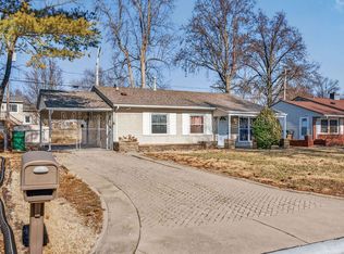 36 Jamestown Dr, Saint Peters, MO