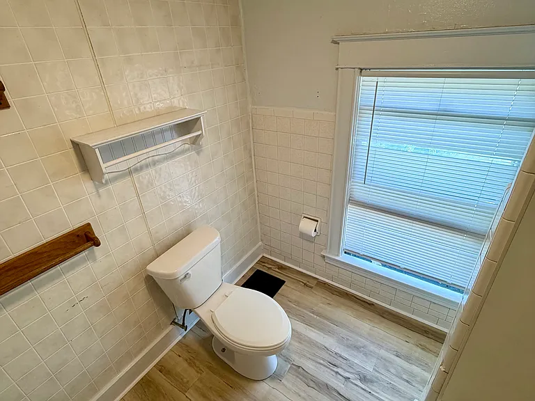 416 Bellevue Pl — Photo 20