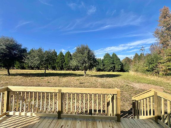 2nd image of 2002 Warren's Loop Lot 32