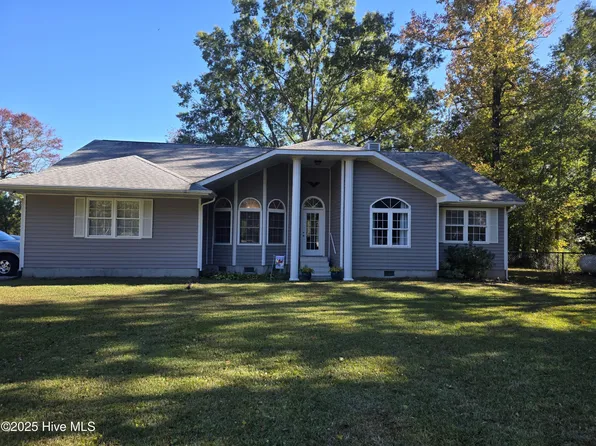 133 Cummins Creek Rd, Beaufort, NC 28516