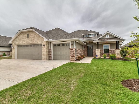 2nd image of 2713 Pebble Creek St