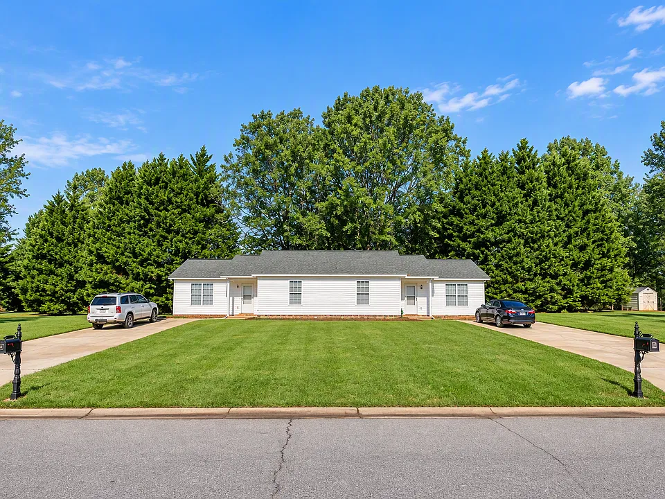 333 Toy Ln