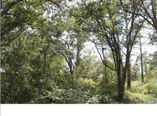 195 Crooked River Rd, Carrabelle, FL 32322