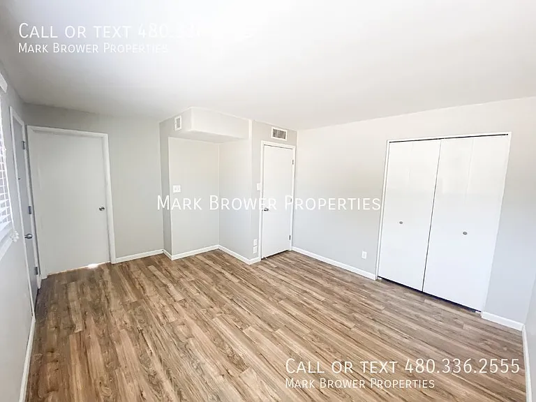 1519 E Laguna Dr — Photo 10