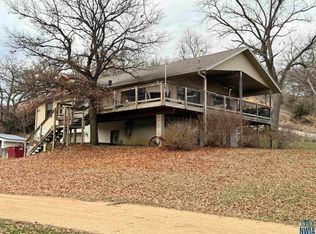 951 N River Rd, Linn Grove, IA 51033