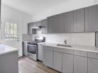 7111 68th St, Ridgewood, NY 11385