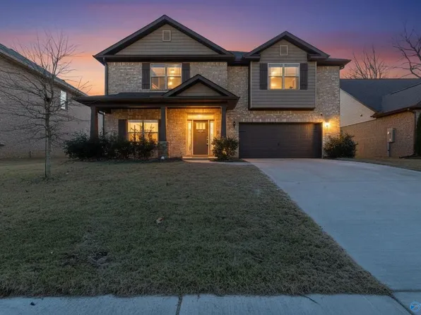 152 Kingswood Dr, Huntsville, AL 35806