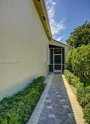 3rd image of 11899 Pebble Bend Ct