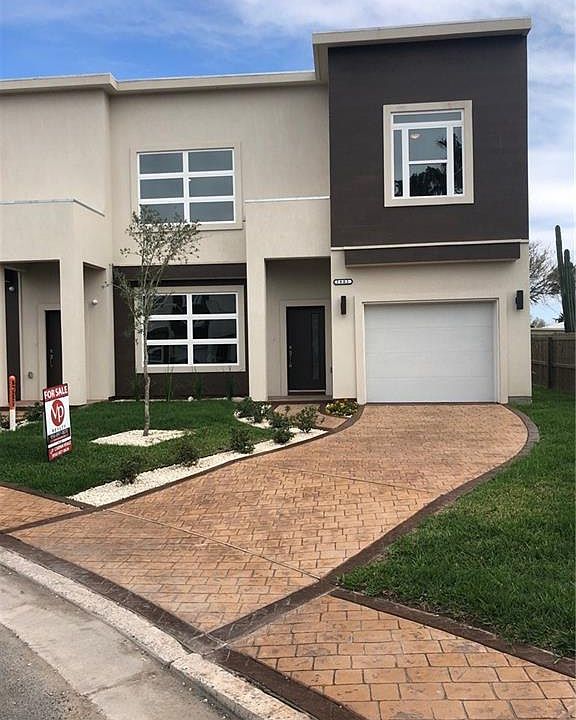 1st image of 2902 N 50th Ln