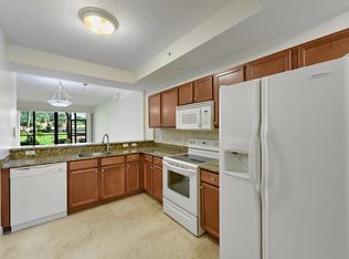 6705 Coral Lake Dr #6705, Margate, FL 33063