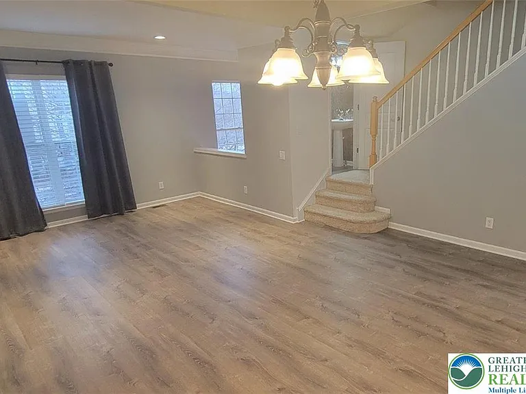 8486 Putnam Ct — Photo 10