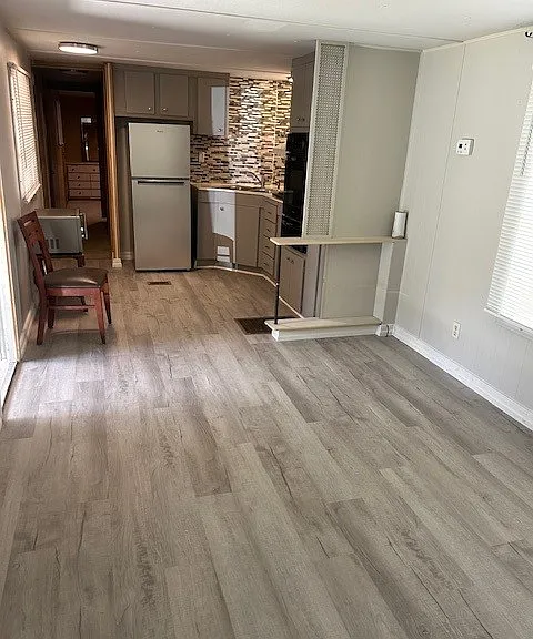 932 Lemon Bluff Rd — Photo 5