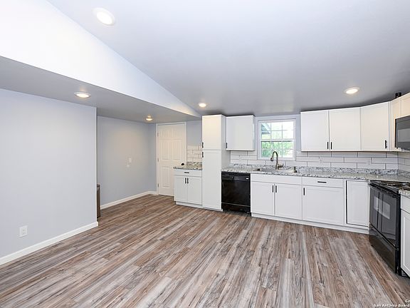 4th image of 600 Dawnridge Drive