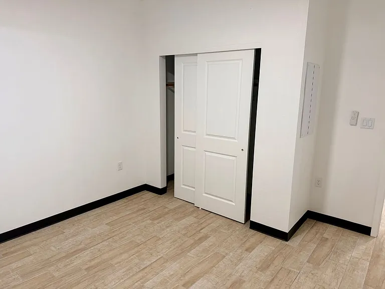 1134 S Palm Ave — Photo 36