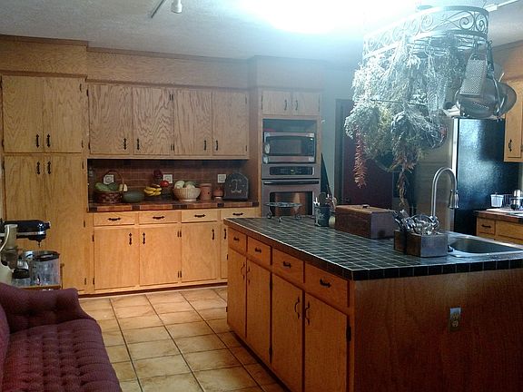 Large kitchen. Great for entertaining!