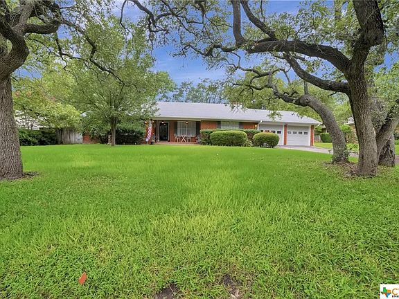 2nd image of 3102 El Camino Dr