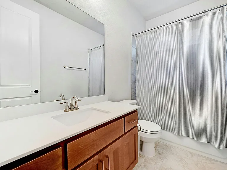 204 Belford St — Photo 18