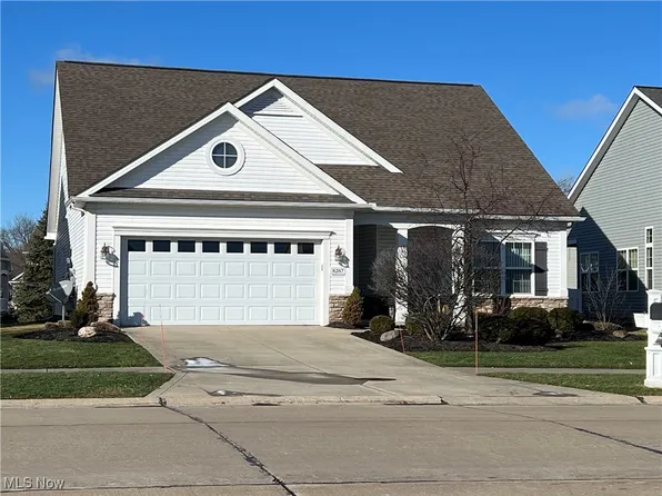 8287 Beaumont Dr, Mentor, OH 44060
