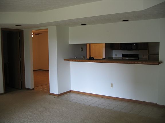 4th image of 8603 Scenicview Dr #Q103