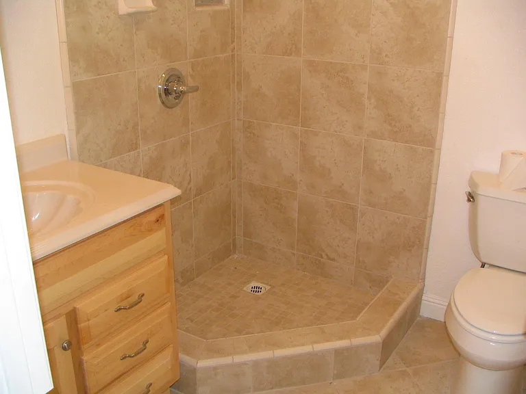 802 W 4th Ave — Photo 3