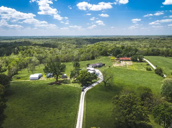 1560 Hinson Ln, Saint Clair, MO 63077