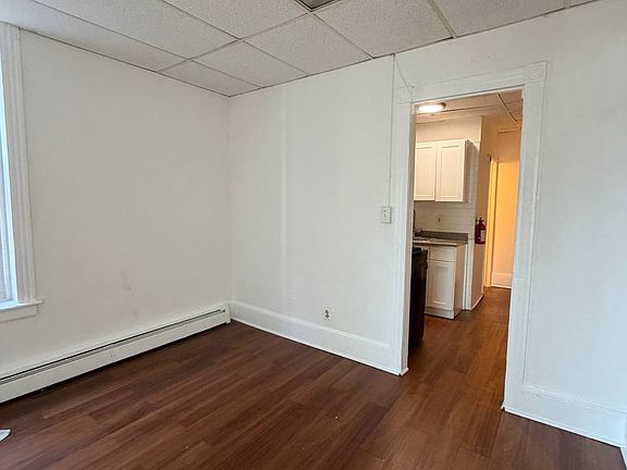4th image of 261 French St APT 2