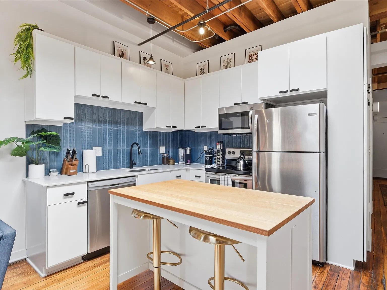 1 bed, 567 sqft, $1,700 — Photo 1