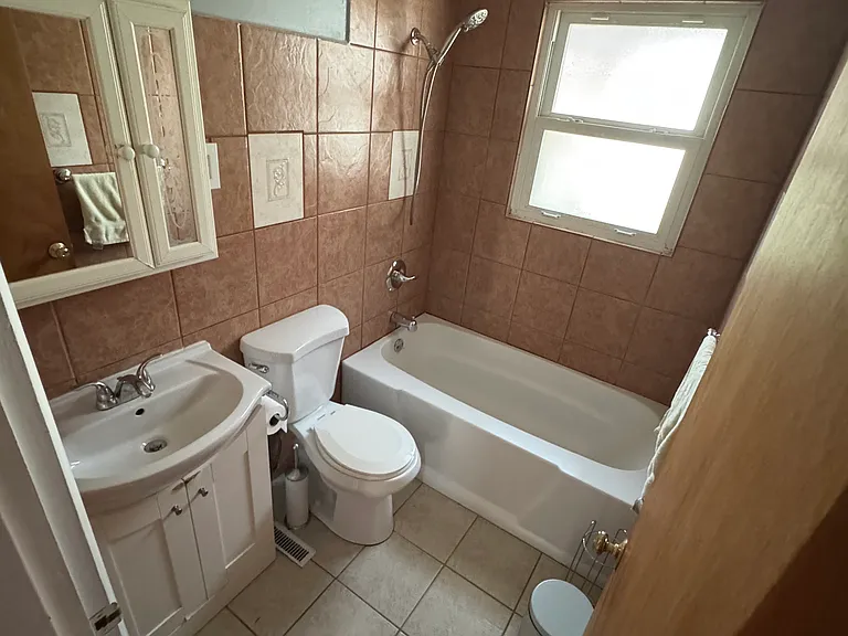 7411 Case Ave — Photo 7