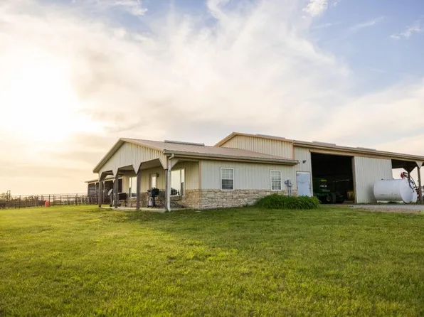 2747 570th Rd, Albany, MO 64402