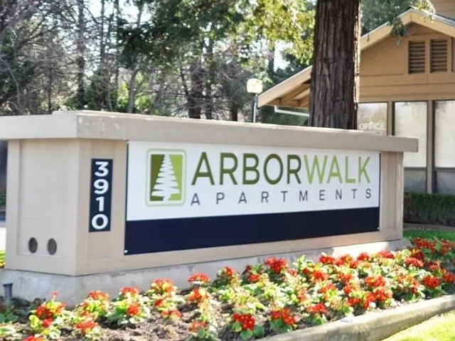 Arbor Walk — Photo 19