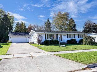 1513 Sunset Ln, New Holstein, WI 53061