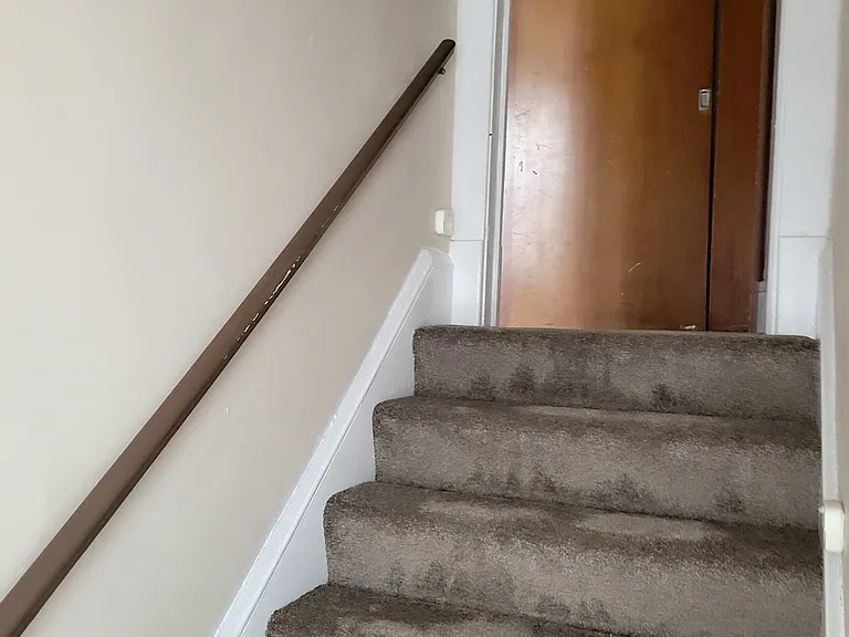 stairs to 2nd floor
