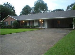 150 Old Canton Hill Dr, Jackson, MS 39211