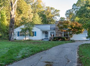 132 W Hamilton Ln, Battle Creek, MI 49015