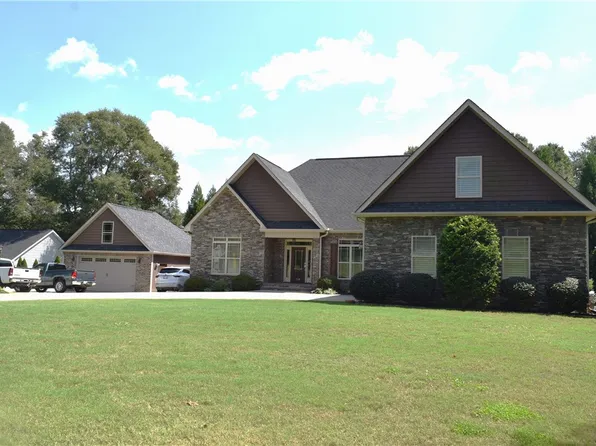 718 Brown Rd, Anderson, SC 29621