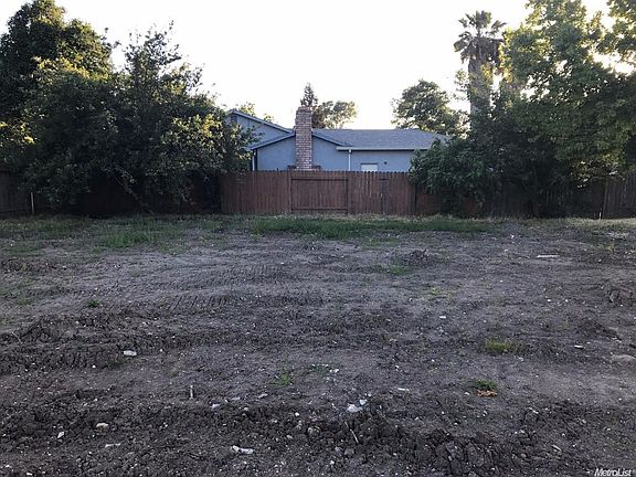 4th image of 4395 Oconner Way