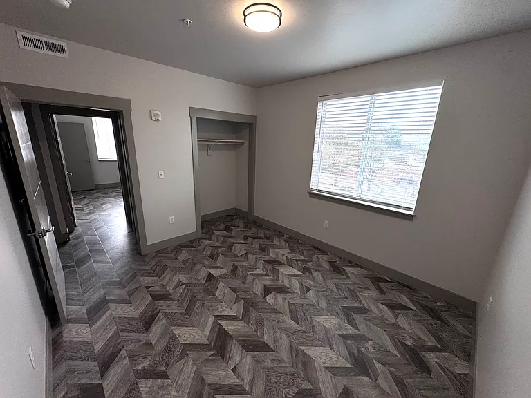 Lofts On Broadway — Photo 50