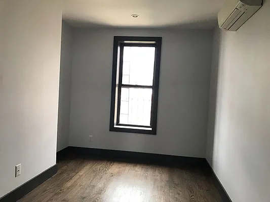 Rented by Premier Metro Realty Corp | media 23