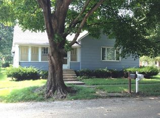 302 S Peru Ave, Ladd, IL 61329