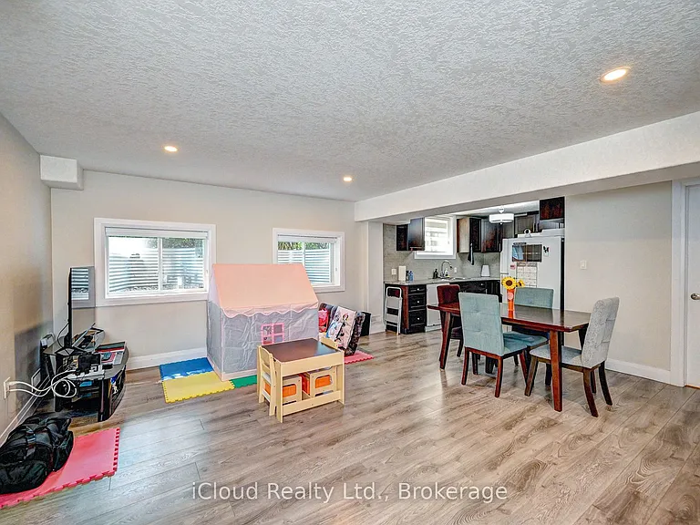 65 Arkell Rd #BASEMENT — Photo 13