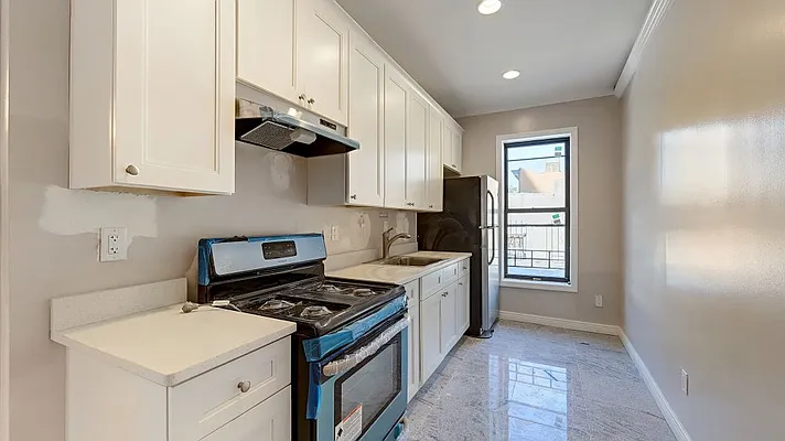 Rented by JB Mac Real Estate Inc. | media 19