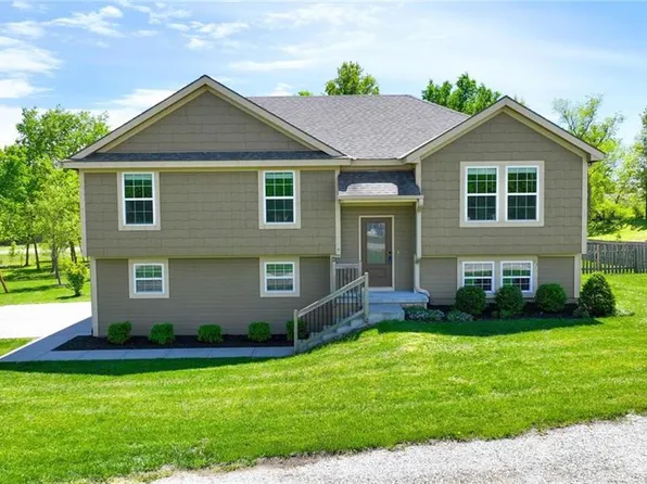 33767 Highway U, Rayville, MO 64084