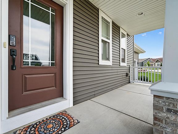 5th image of 9720 Winter Basil Dr