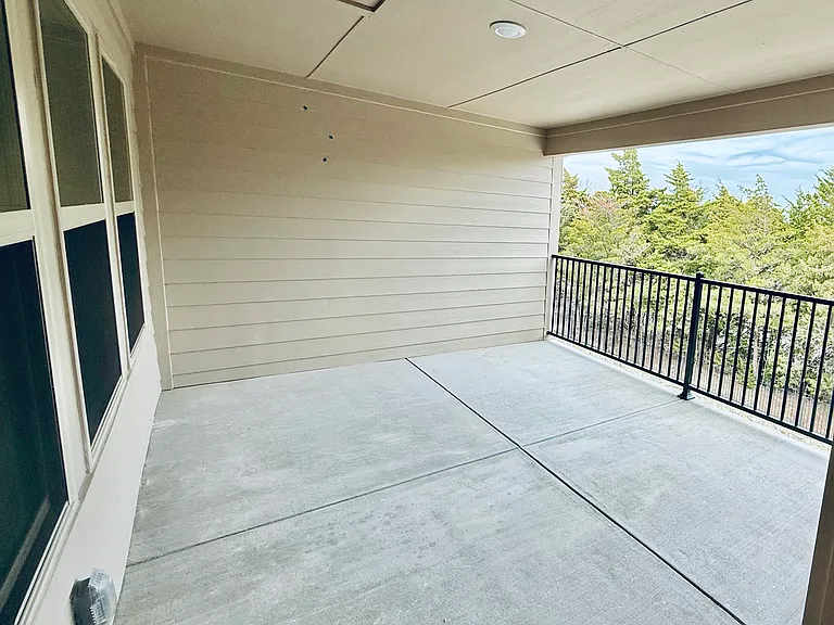 7925 Bayside Dr — Photo 18