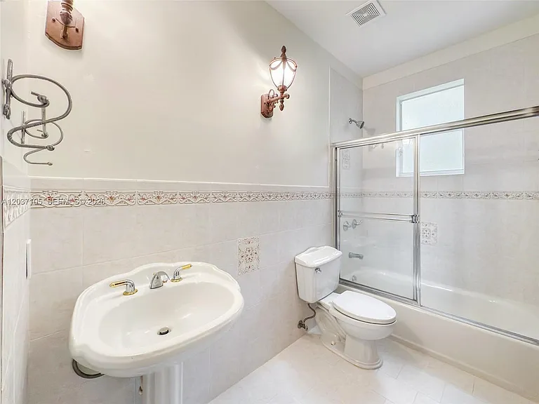 8480 SW 98th St — Photo 36