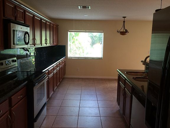 5th image of 4618 56th Ln