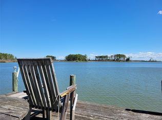 405 Locklies Creek Rd, Topping, VA 23169