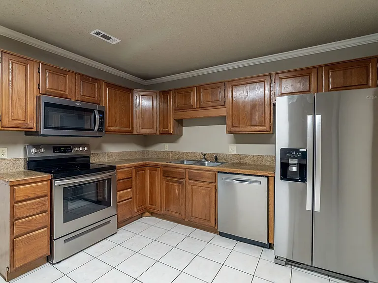 572 S Dockery Ln — Photo 5
