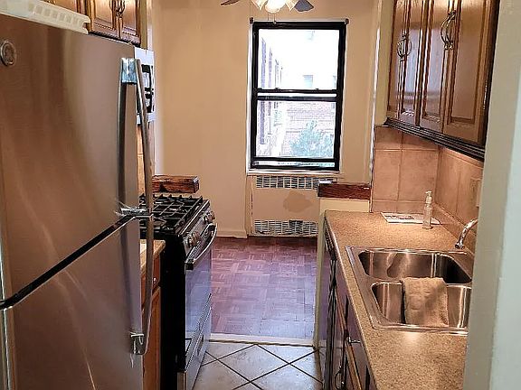 4th image of 67-40 Yellowstone Blvd #3R